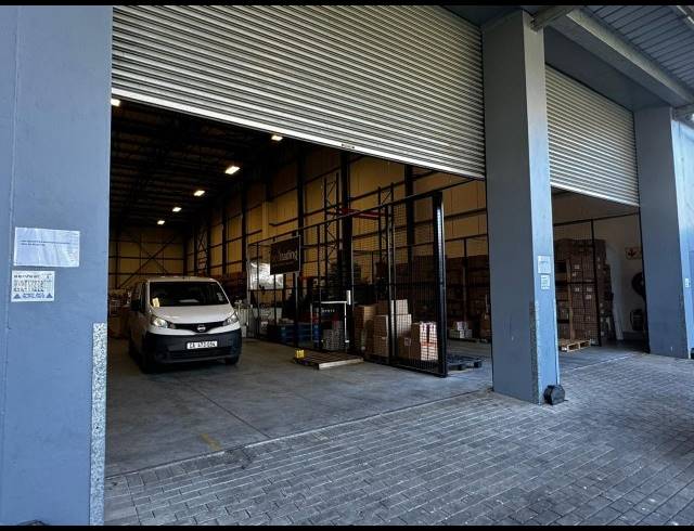 1,190M² WAREHOUSE TO LET IN BEACONVALE